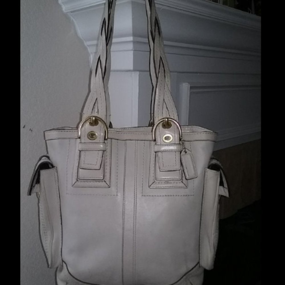 RARE ~ Coach Mia X-Large Tote, Ivory